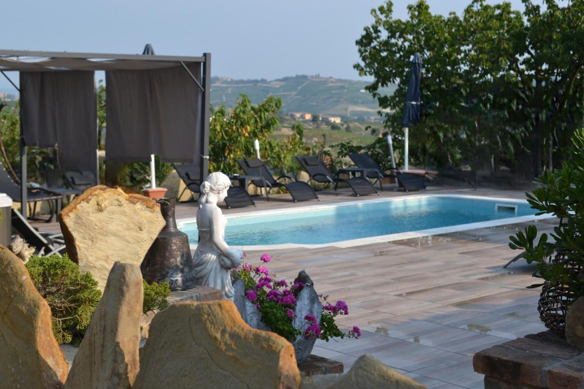 Agriturismo San Martino Castiglione Tinella エクステリア 写真